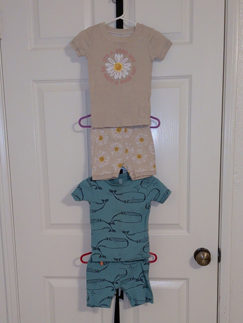 Neutral Daisy Two-Piece Set & Teal Whale Short Pajama Sets
